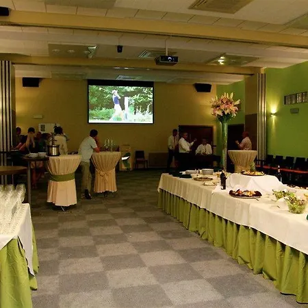 Hotel Kaskada Kuřim